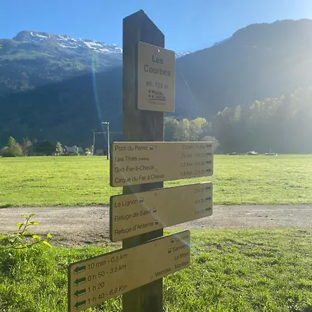 דירה Rez-de-chaussee, Cosy T3 4 A 6 Pers Avec Piscines Interieure & Exterieure A En Haute-savoie *